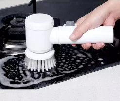 Apeiron Elektrische Schoonmaakborstel - Poetsmachine - Poliermachine - Schrobborstel - Handborstel - Werkborstel - Schrobber - Boorborstel - Wasborstel - Schoonmaakmiddelen - Reinigingsborstel - 3 Opzetstukken -Huishoudelijke Schoonmaak 1200x1009 2