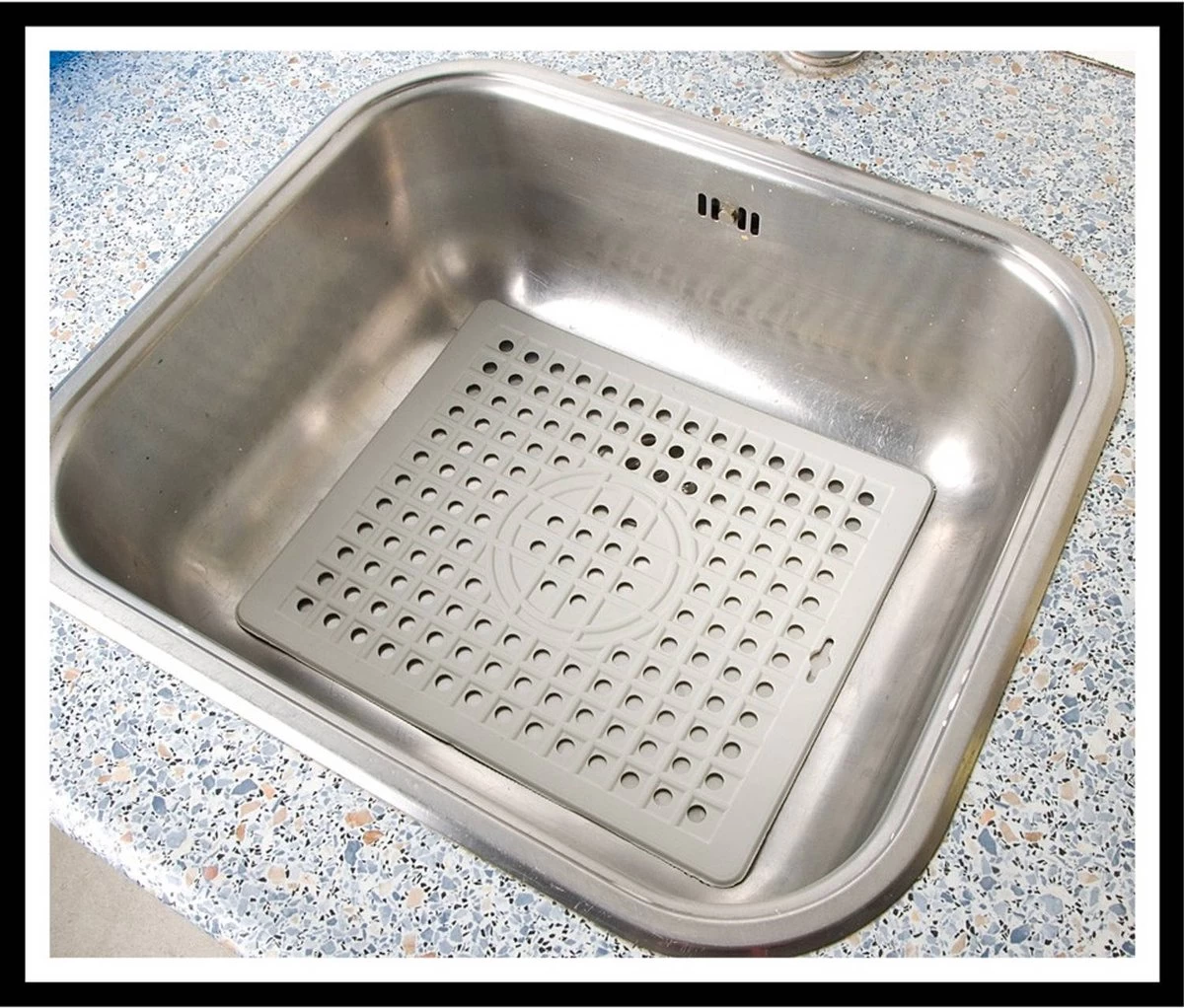 Curver Gootsteenmat Rechthoekig - 26x32x1 Cm - Wit 2 Curver Gootsteenmat Rechthoekig - 26x32x1 Cm - Wit - Afbeelding 2