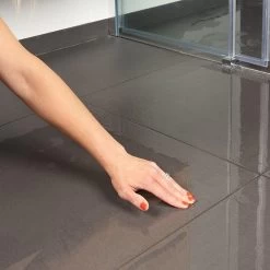 Secucare Anti Slip Spray 100ml - Antislip Voor Tegelvloeren 18 Secucare Anti Slip Spray 100ml - Antislip Voor Tegelvloeren -Huishoudelijke Schoonmaak 1200x1200 1005