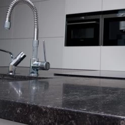 HG Natuurstenen Aanrechtbladreiniger - 500ml - Veilig In Gebruik - Streeploos Schoon - Dagelijkse Reiniging -Huishoudelijke Schoonmaak 1200x1200 1196