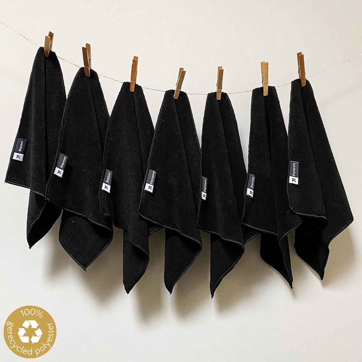 Kitchen Lab Co.® Microvezeldoekjes Zwart - Dagelijks Doekje Set 7 Stuks - 30x30cm - Gelabeld Met Weekdagen - Vaatdoekjes Microvezel 1 Kitchen Lab Co.® Microvezeldoekjes Zwart - Dagelijks Doekje Set 7 Stuks - 30x30cm - Gelabeld Met Weekdagen - Vaatdoekjes Microvezel