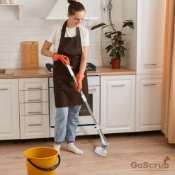 GoScrub® Elektrische Schoonmaakborstel – Elektrische Schrobber - Schrobborstel – Voor Badkamer Of Keuken – Schrobber Met Steel – Luiwagen – Polijstmachine - Poetsmachine Met 10 Opzetstukken -Huishoudelijke Schoonmaak 1200x1200 778