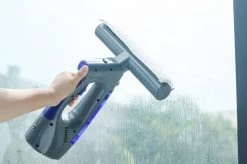 Swiss Pro+ Ruitenreiniger 3 In 1 WV 2 Blue Edition Window Vac - Ca. 120 M² - Waterzuiger - Incl. Smalle Zuigmond - Oplaadbaar - Raamwisser - Streeploos - Clicksystem - 2 Microvezeldoekjes - Met Sprayfunctie - Low Noise - Hepafilter 11 Swiss Pro+ Ruitenreiniger 3 In 1 WV 2 Blue Edition Window Vac - Ca. 120 M² - Waterzuiger - Incl. Smalle Zuigmond - Oplaadbaar - Raamwisser - Streeploos - Clicksystem - 2 Microvezeldoekjes - Met Sprayfunctie - Low Noise - Hepafilter -Huishoudelijke Schoonmaak 1200x799 9