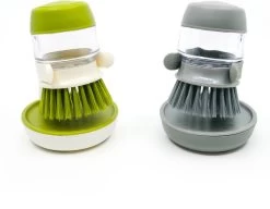 In Round Afwasborstel Met Zeepdispenser / Zeepreservoir – Inclusief Houder – Grijs – Afwas Borstel – Zeep Handborstel – Doseerpomp – Afwasmiddel Dispenser – Navulbaar -Huishoudelijke Schoonmaak 1200x935