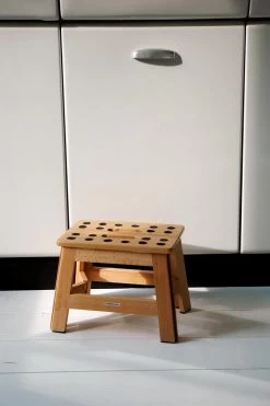 PUHLMANN - Inklapbare Kruk, JAMES, Hout, 23 Cm Hoog, Max 150 Kilo -Huishoudelijke Schoonmaak 798x1200 2