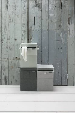Brabantia Wasmand Met Deksel - Stapelbaar - 35 L - Pepper Black -Huishoudelijke Schoonmaak 799x1200 6