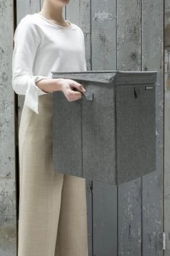 Brabantia Wasmand Met Deksel - Stapelbaar - 35 L - Pepper Black -Huishoudelijke Schoonmaak 799x1200 7