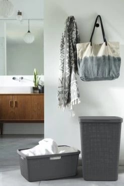Curver Jute Wasmand Met Deksel 58L + Wasmand 46L - Donkergrijs -Huishoudelijke Schoonmaak 800x1200 1