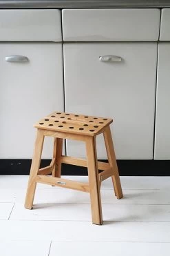 PUHLMANN - Inklapbare Kruk, JAMES, Hout, 41 Cm Hoog, Max 150 Kilo -Huishoudelijke Schoonmaak 800x1200 13